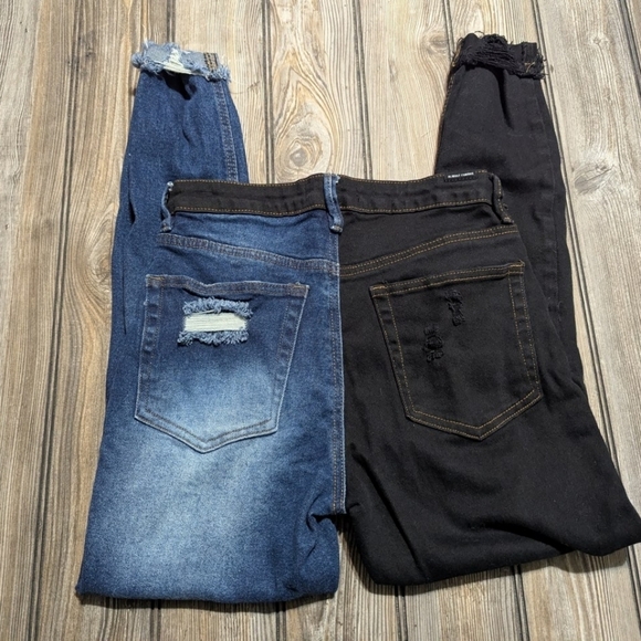 Almost Famous size 3 jeans in black/white with tapered ankle - Picture 12 of 13